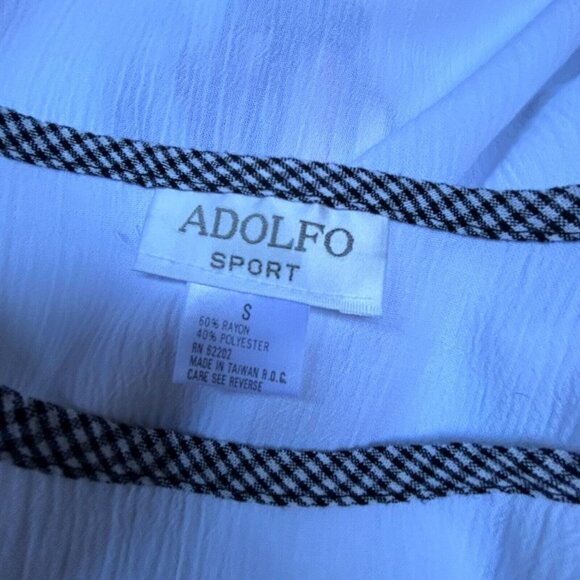 Adolfo Sport Womens Embroidered Golf Top Small White Red Long Sleeve Lightweight - Picture 3 of 8